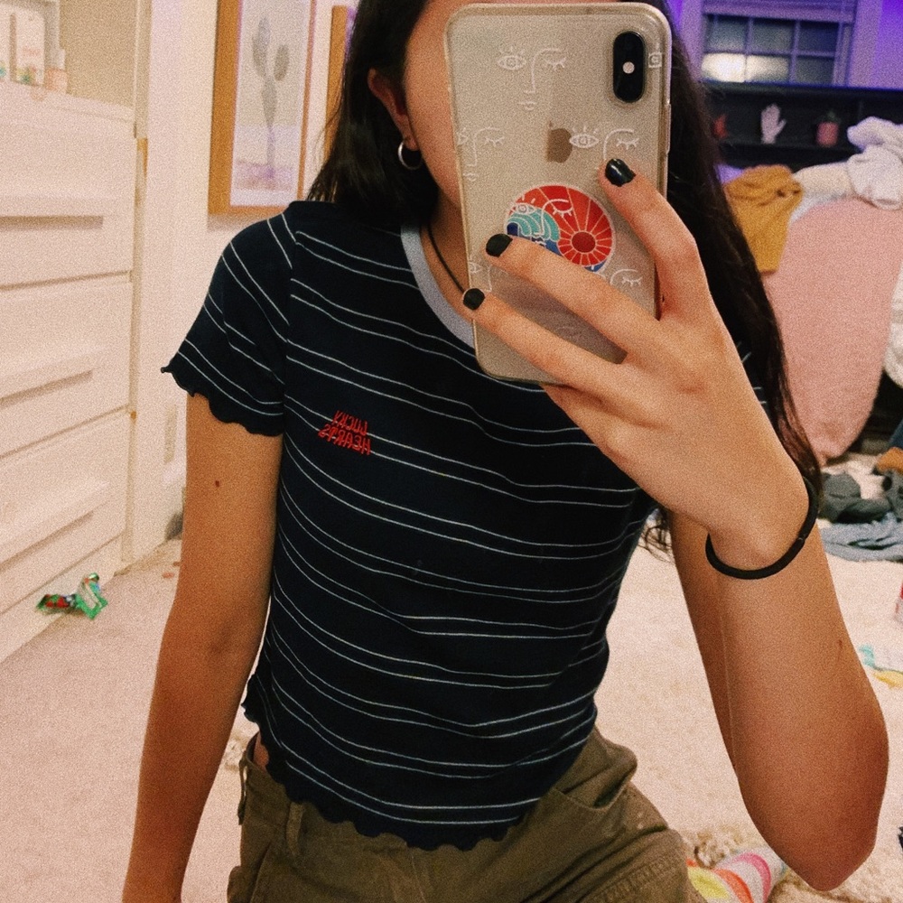 lucky hearts ruffled tee